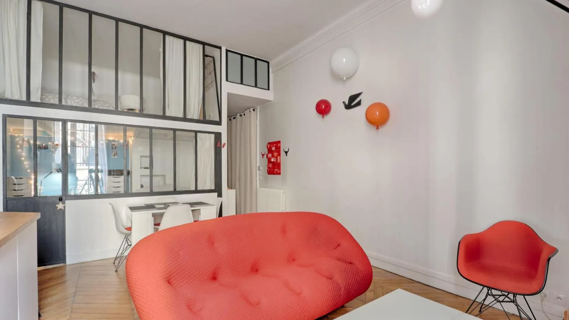 Loft Des Combes - Welkeys 아파트